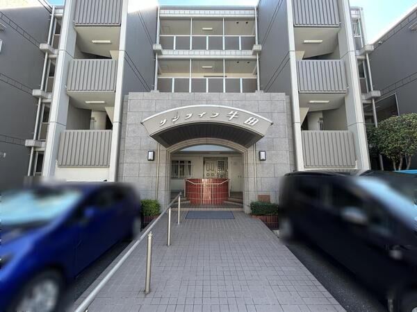 【サンライフ牛田】外観
