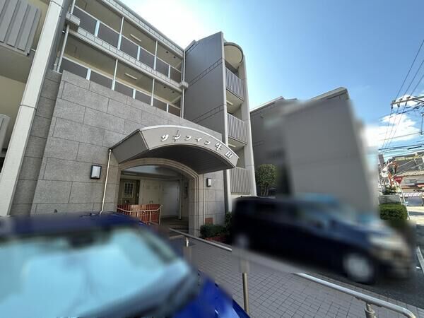 【サンライフ牛田】エントランス