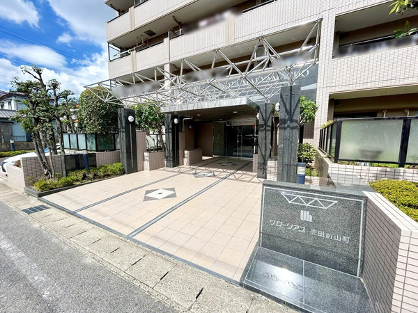 【グローリアス豊田前山町】エントランス