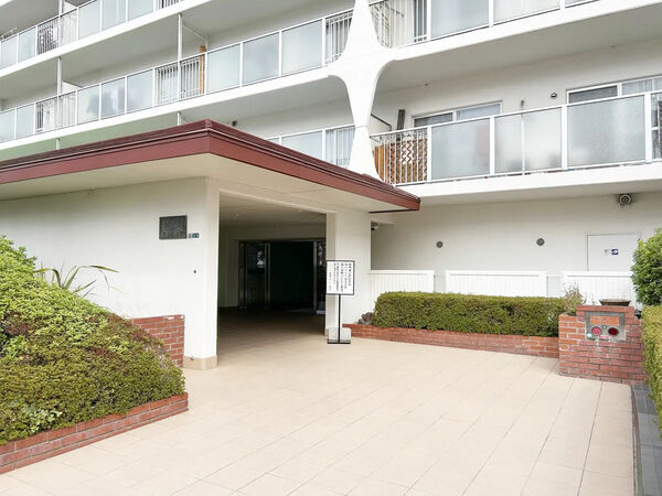 【豊中緑ヶ丘サンハイツ】エントランス