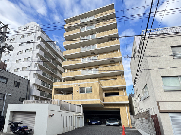 【ラトゥールオザワ】外観