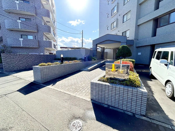 【クラッセ発寒中央ガーデンハウス】エントランスアプローチ