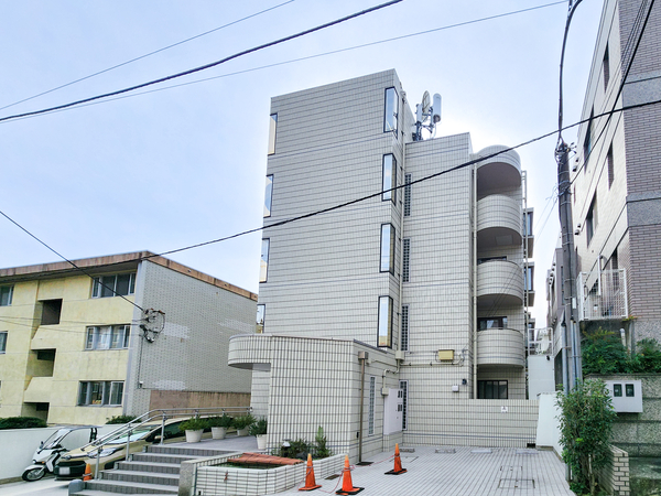 【アルカサル】外観