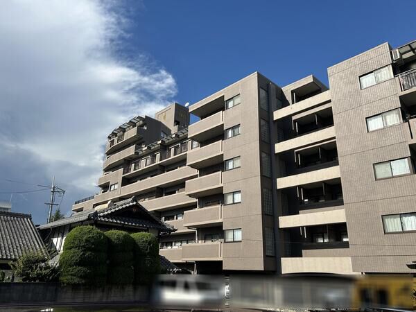 【ランドコア戸坂出江】外観