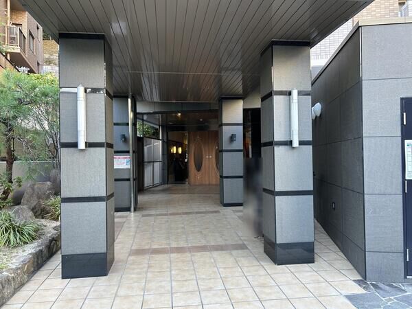 【ルミナス比治山公園繚花庵】エントランス