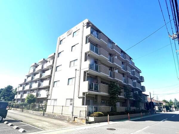 【グラン・ドムール岩槻2番館】外観