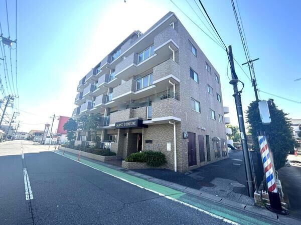 【グラン・ドムール岩槻2番館】外観