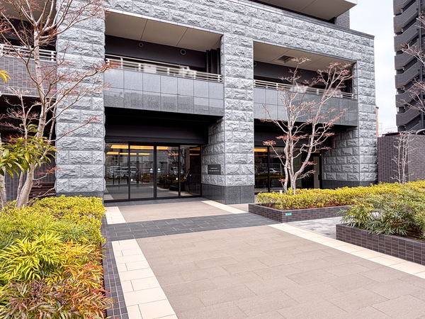 【プレサンスロジェ都島本通WEST】エントランス