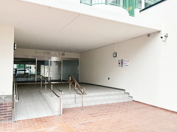 【コープ野村織部】エントランス