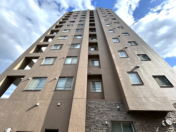 【エクセルシオール西町N10】外観