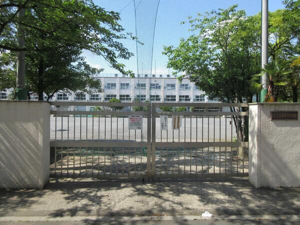 「区立西保木間小学校」まで約410ｍ（徒歩6分）