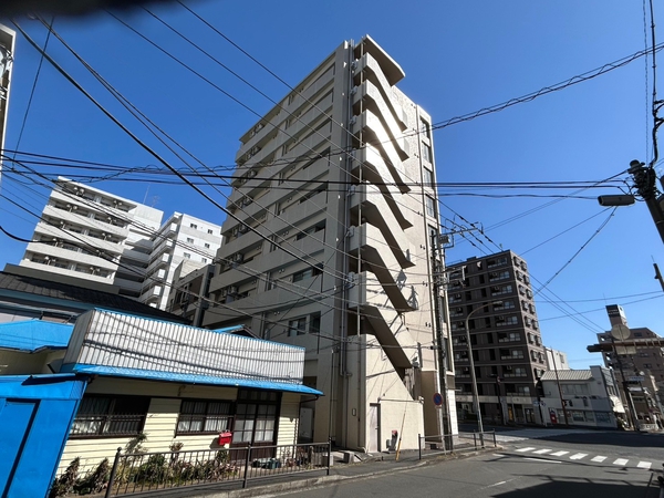 【レグラス横浜メディオ】外観