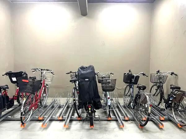 【チサンマンション新大阪十番館】共用部分（駐輪場）1