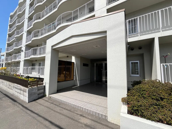 【プリンスハイツ新札幌第4】エントランス