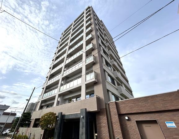 【ラピスソラーレ南20条】外観 【ラピスソラーレ南20条】外観