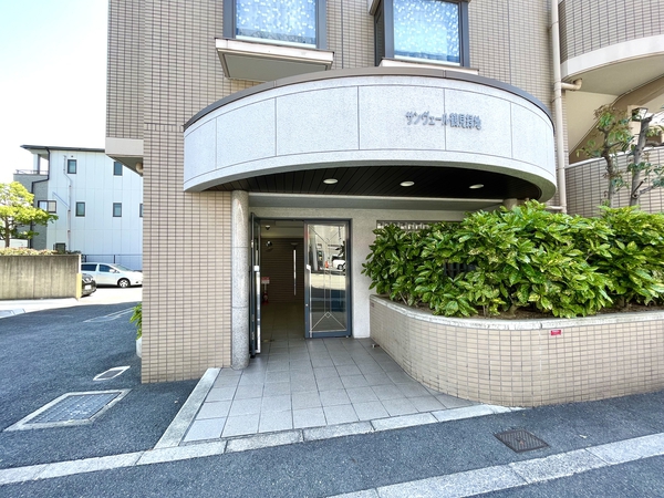 【サンヴェール鶴見緑地】エントランス