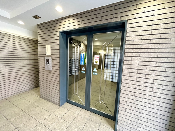 【サンヴェール鶴見緑地】エントランス