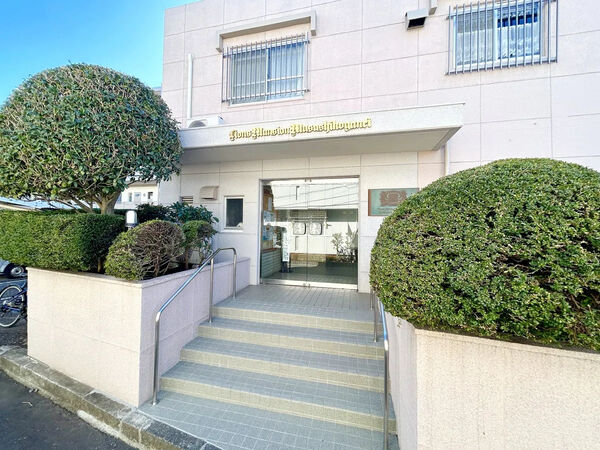 【ライオンズマンション武蔵小金井】エントランス