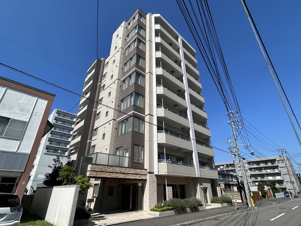 【エクセルシオールセヴィア平岸】外観3