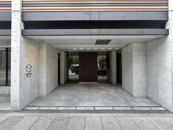 【ズーム横浜】エントランス