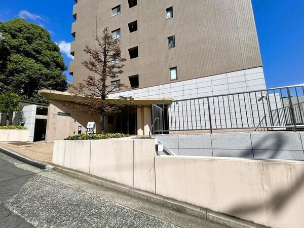 【牛田旭ロジュマン】＜外観＞