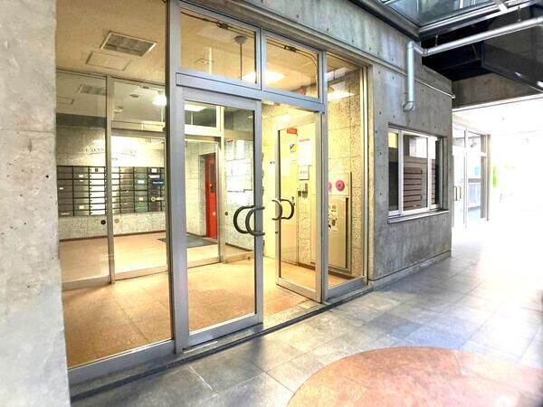 【仙台リエゾン】エントランス1 【仙台リエゾン】エントランス1