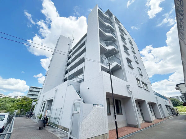 【千里高野台ハイツ】外観