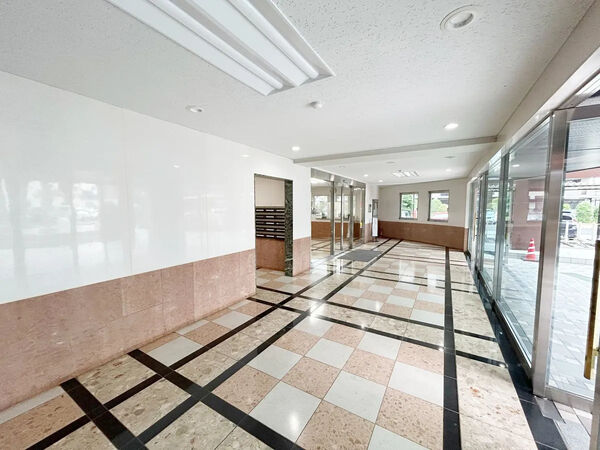 【ダイアパレス稲毛緑園都市】エントランス1