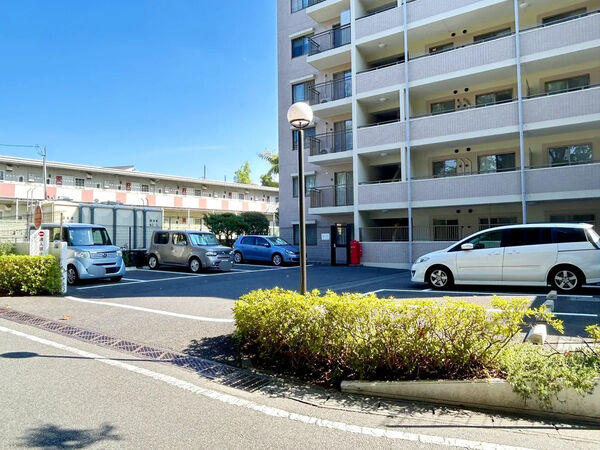 【柏あけぼのパークホームズ】駐車場