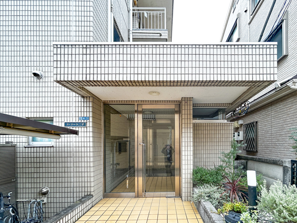 【ラ・コート二子】エントランス 【ラ・コート二子】エントランス