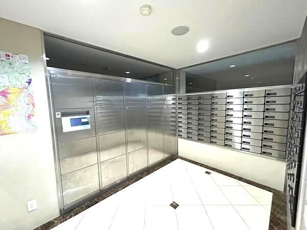 （宅配ボックス）