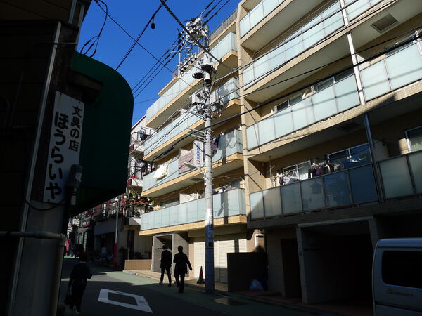 ラ・メルシー旗の台
