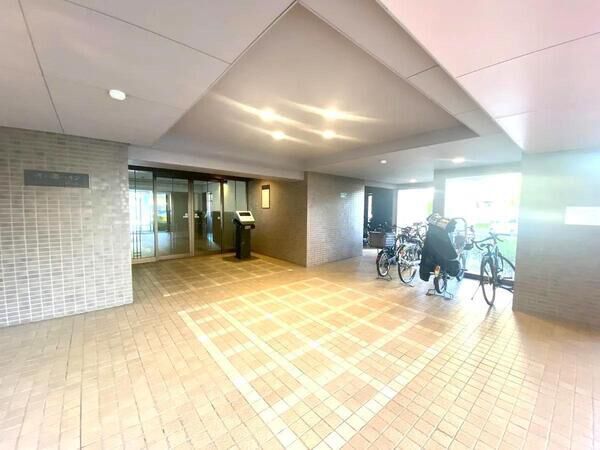 【三井農林徳川園ハイツ】エントランス１