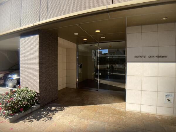 【ルジェンテ新中野】エントランス