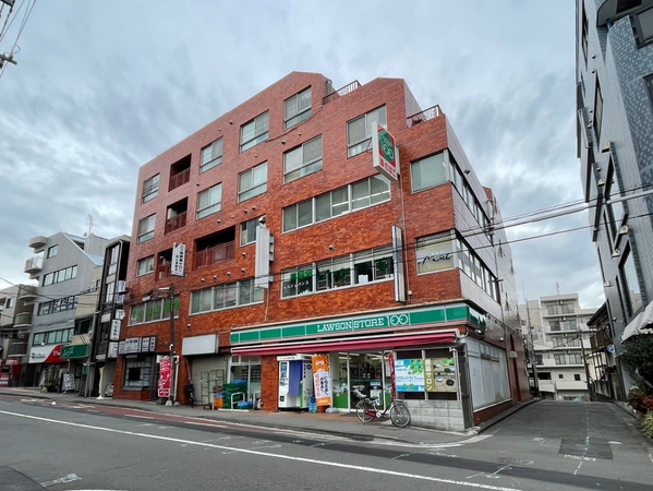 【キャステル三ッ境】外観