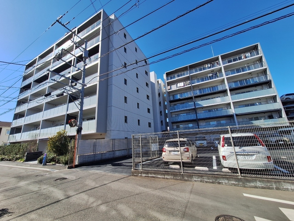 【リストレジデンス湘南辻堂】外観