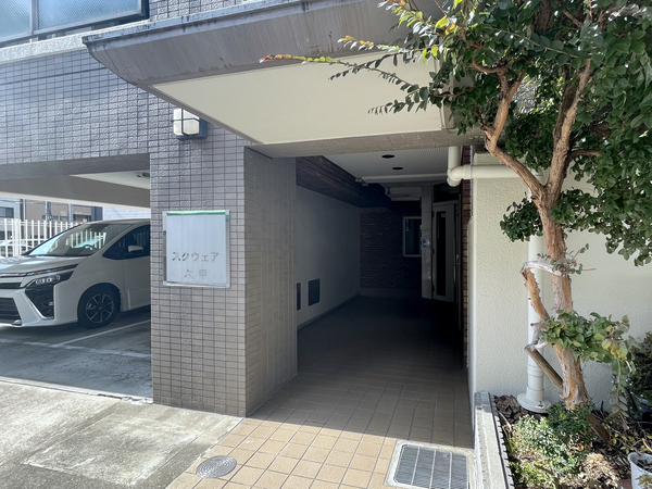 【スクウェア六甲】エントランス 【スクウェア六甲】エントランス