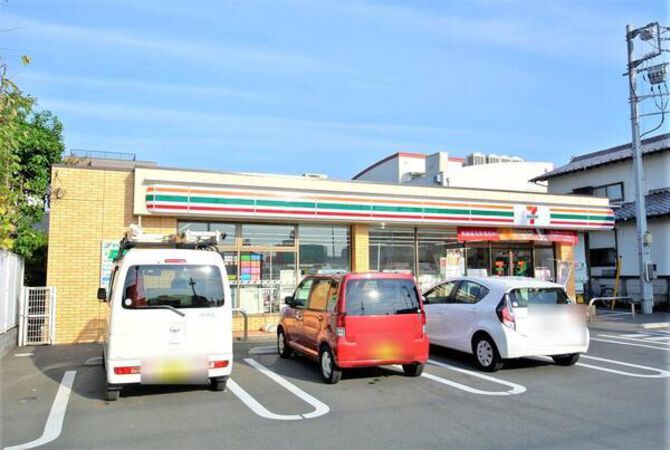セブンイレブン大宮桜木4丁目店　約220m