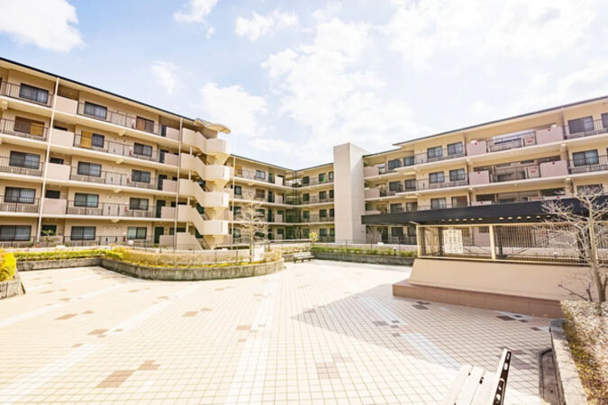 【サンシティ桂坂ロイヤル】外観