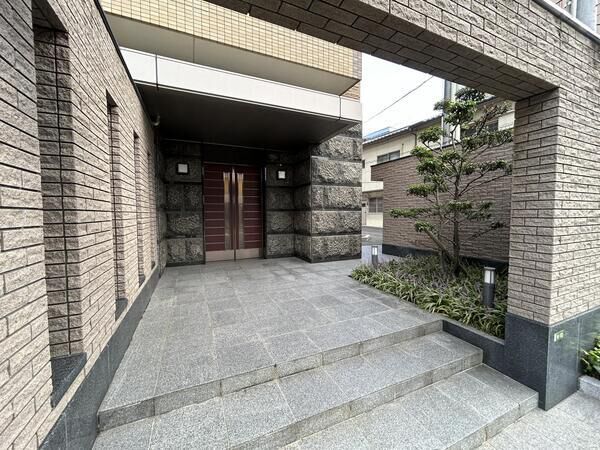 【アンヴェール比治山公園】エントランス