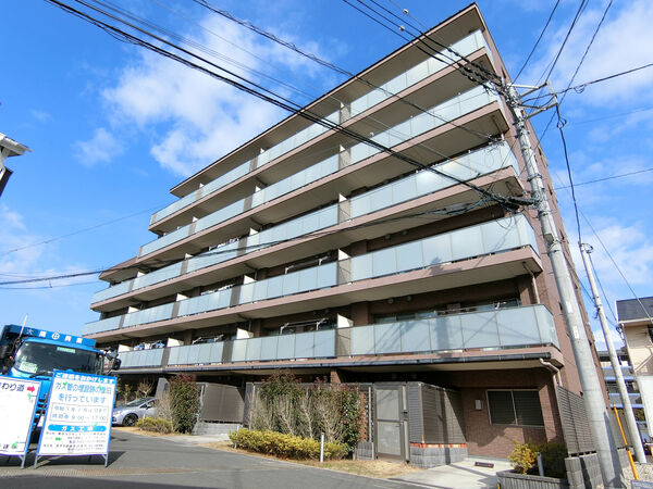 【ミオカステーロ京王稲田堤】外観