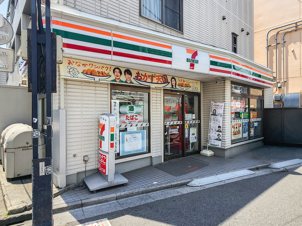 セブン-イレブン渋谷初台１丁目店まで約55m(徒歩1分)