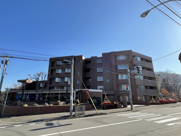 ヴェルビュ宮の森グランヒルズ