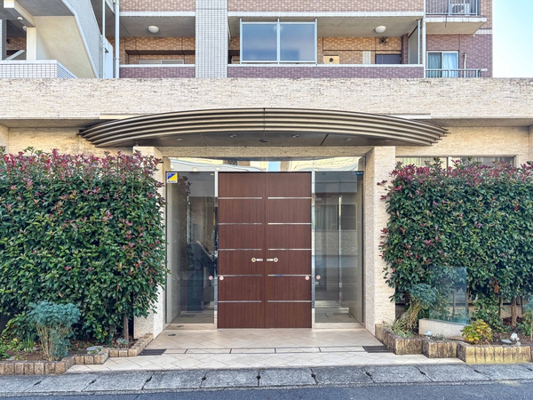 【ジェイパレス宮崎台】エントランス 【ジェイパレス宮崎台】エントランス