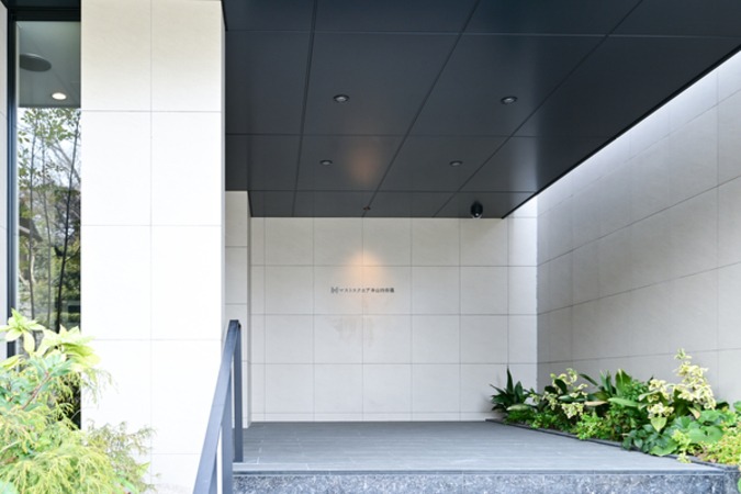 【マストスクエア本山四谷通】館銘板 【マストスクエア本山四谷通】館銘板