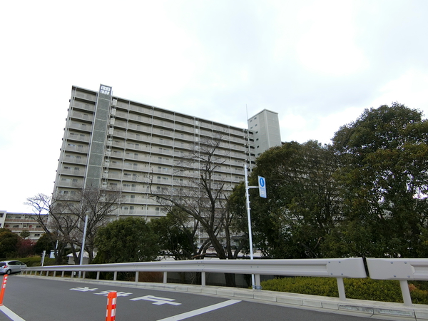 【ボナハイツ中川A棟】外観