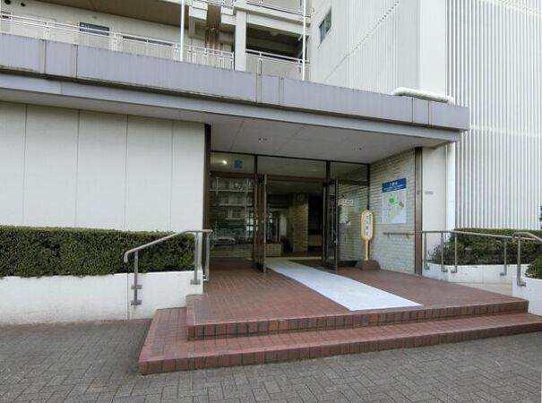 【ボナハイツ中川A棟】エントランス 【ボナハイツ中川A棟】エントランス