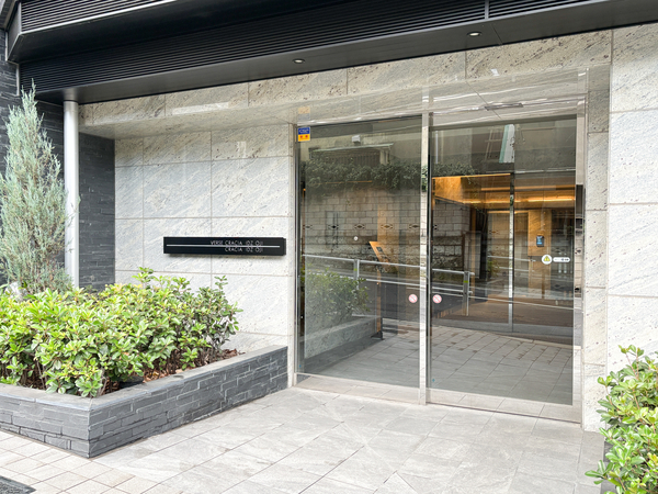 【ヴァースクレイシアIDZ王子】エントランス 【ヴァースクレイシアIDZ王子】エントランス