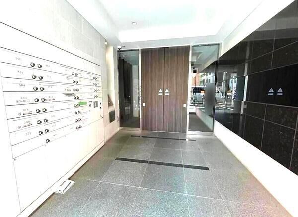 【プレールドゥーク日本橋】エントランス