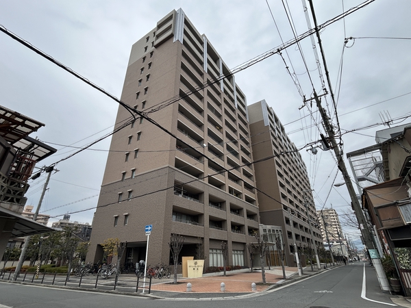【ルネヒューマンズガーデン鶴見】外観